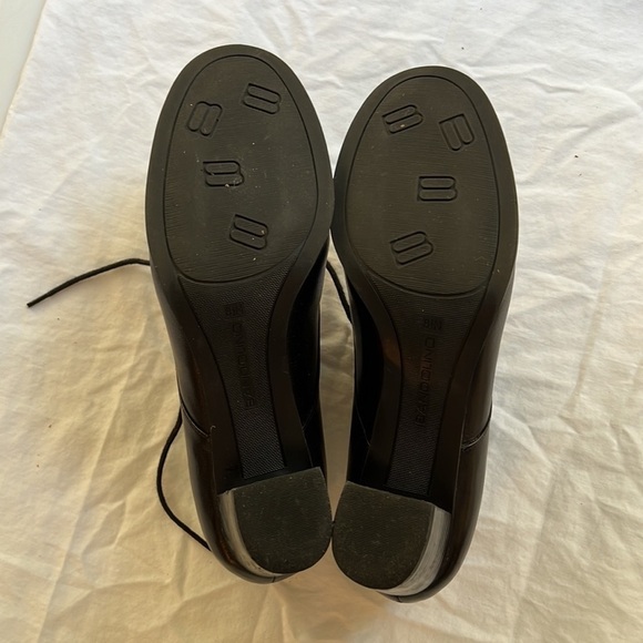 Bandolino BD Bordeaux Lace-Up Block Heel Oxford in Black Leather (8.5) - Picture 8 of 15